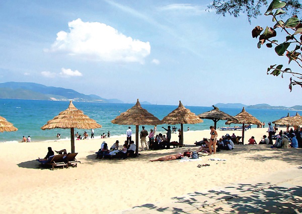 5 beautiful beaches in Da Nang that you should visit this summer
