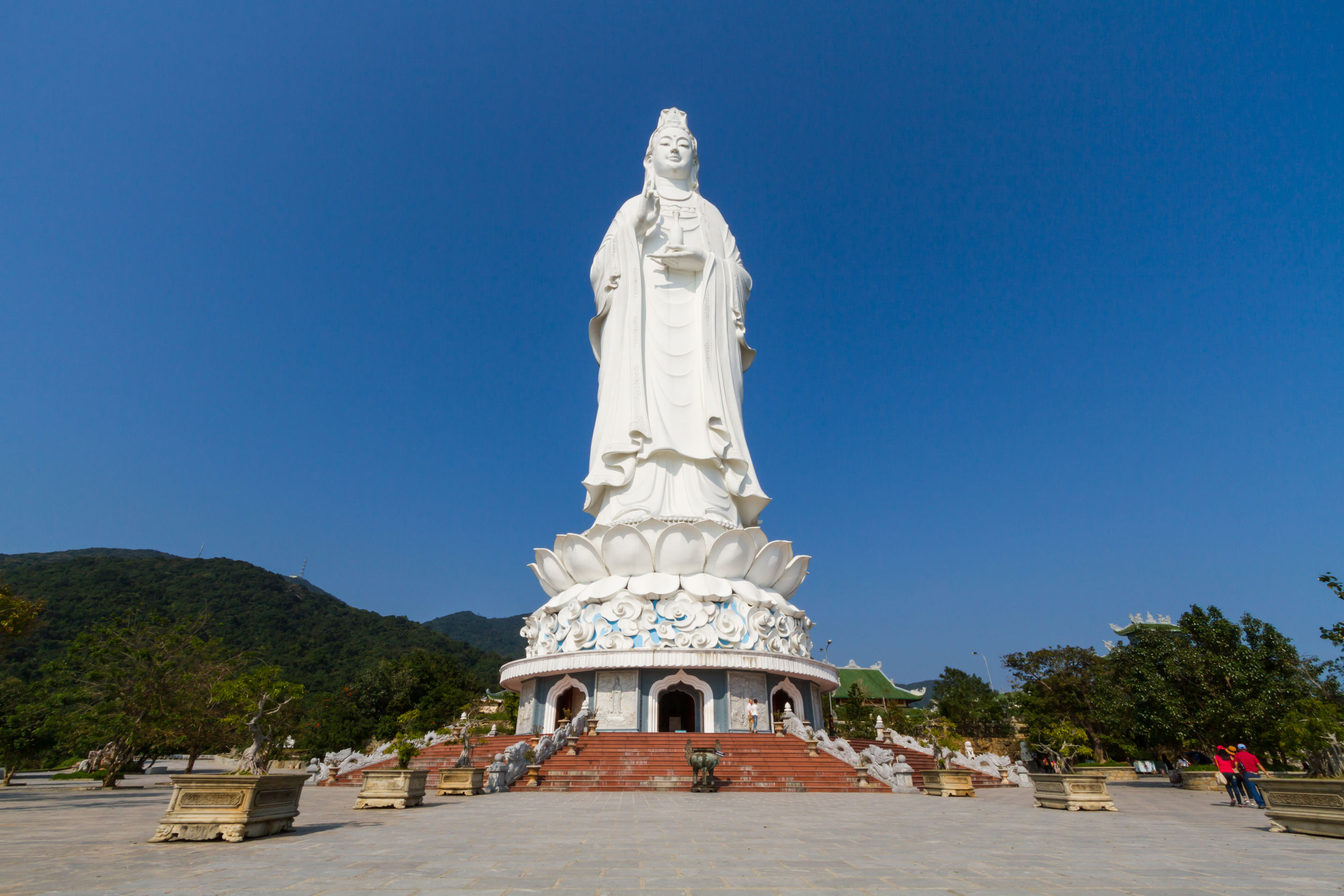 Linh Ung Pagoda - spiritual tourist attraction on Son Tra Peninsula