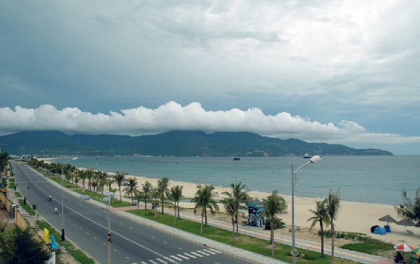 5 beautiful beaches in Da Nang that you should visit this summer