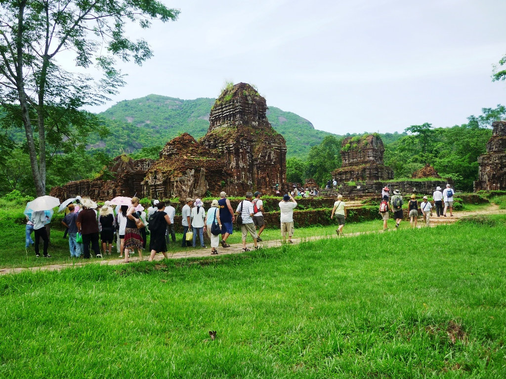 7 ideal destinations in Da Nang for Death Anniversary of the Hung Kings