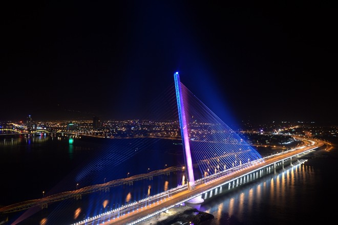 Cầu Trần Thị Lý – Cánh buồm đón gió ra khơi