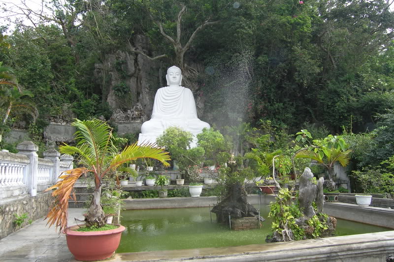 Exploring 3 Linh Ung pagodas in Da Nang