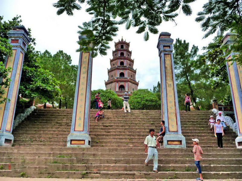Đầu năm hành hương lên các ngôi chùa đẹp nhất Việt Nam