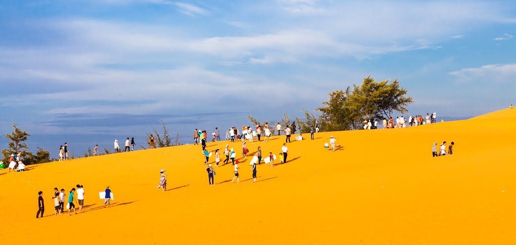 Tất tần tật các đồi cát ở Bình Thuận nhìn lần đầu cứ ngỡ ở tận… châu Phi