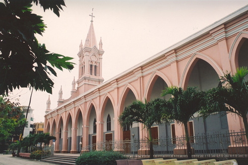 Chiêm ngưỡng 9 nhà thờ đẹp nhất Việt Nam