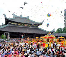 Đầu năm hành hương lên các ngôi chùa đẹp nhất Việt Nam
